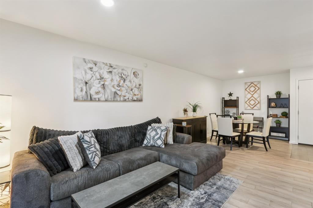 River Oaks Condos - Residential