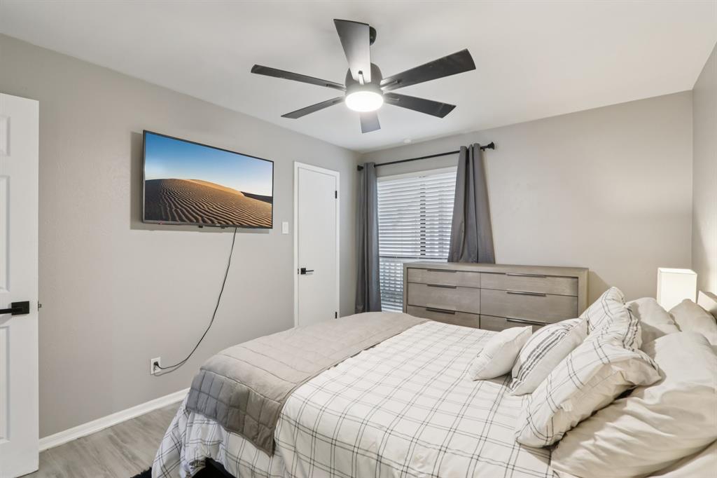 River Oaks Condos - Residential