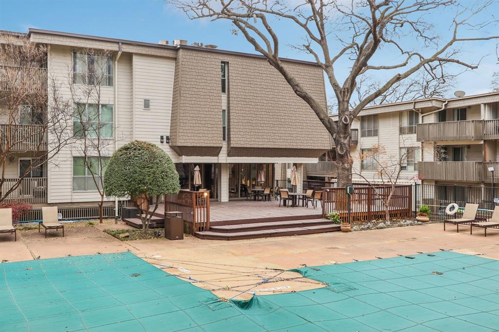 River Oaks Condos - Residential