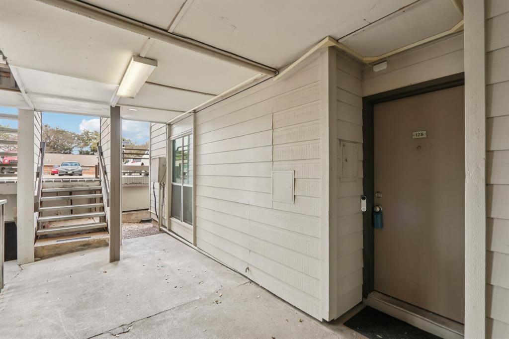 4859 Cedar Springs Road 128