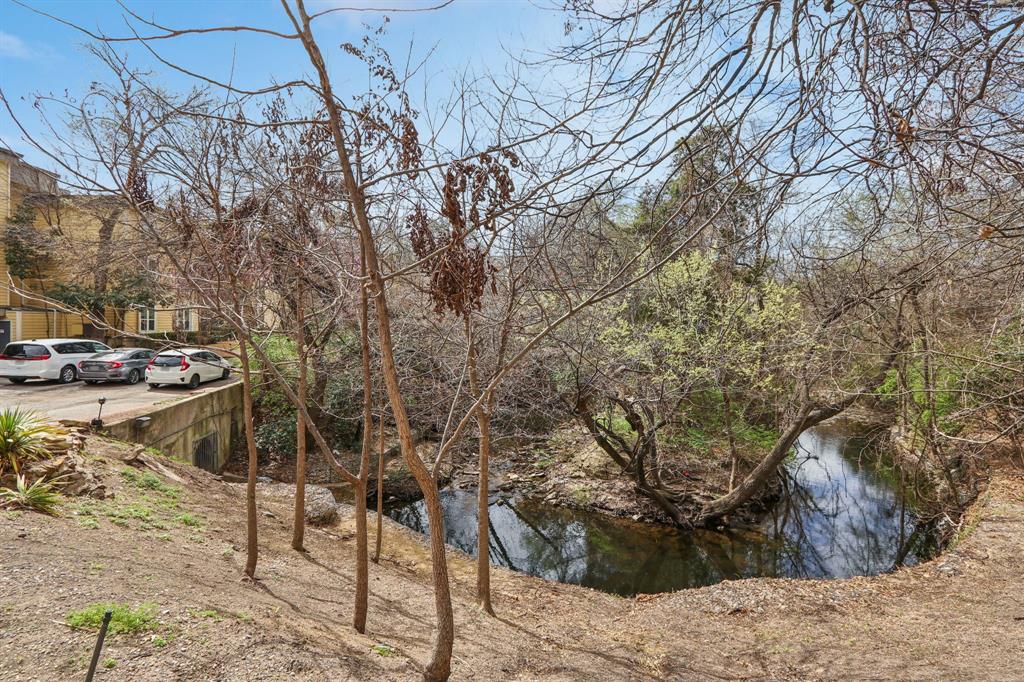 River Oaks Condos - Residential