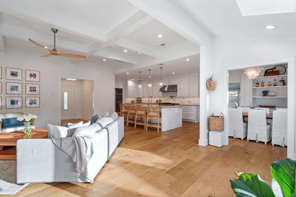 7211 Pleasant View Drive