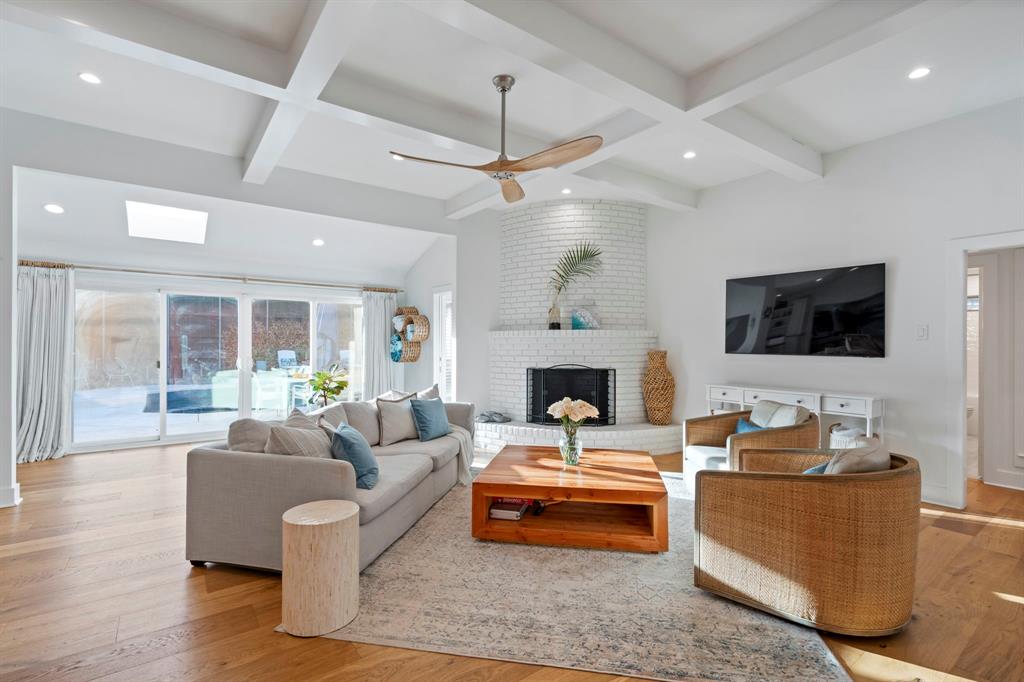 7211 Pleasant View Drive