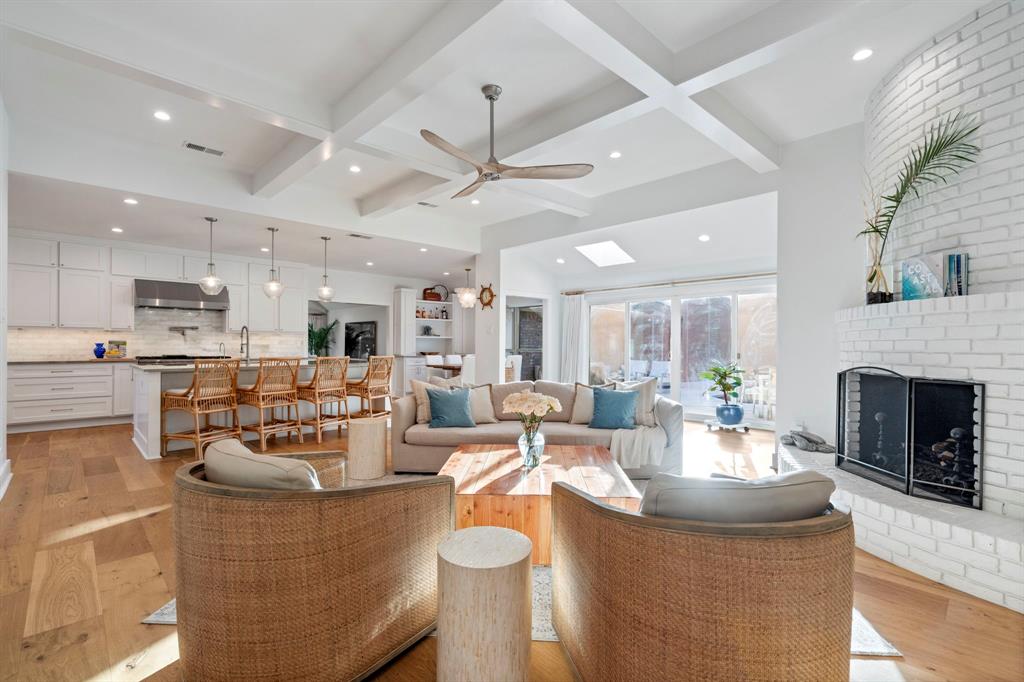 7211 Pleasant View Drive