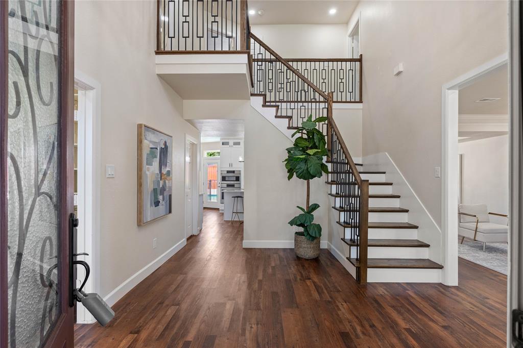 2124 Sandell Drive