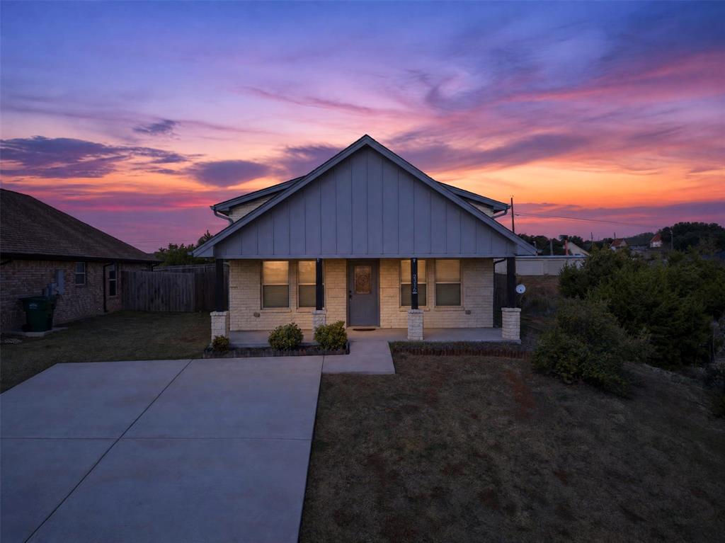 2316 Woodview Trail