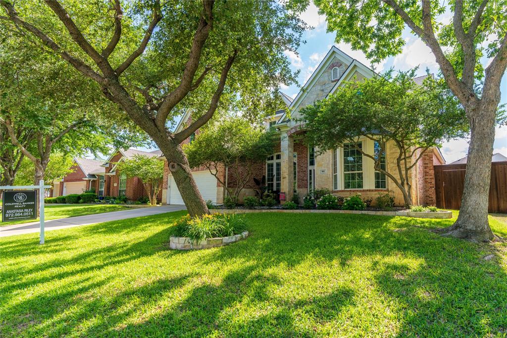 905 Water Oak Drive
