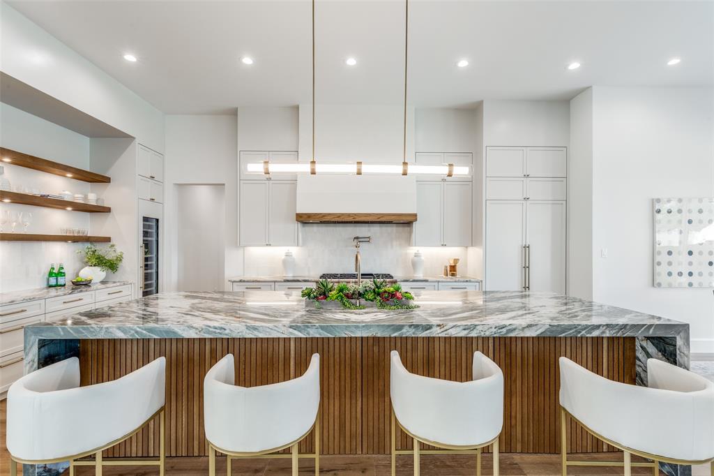 INWOOD ROAD ESTATES - Residential