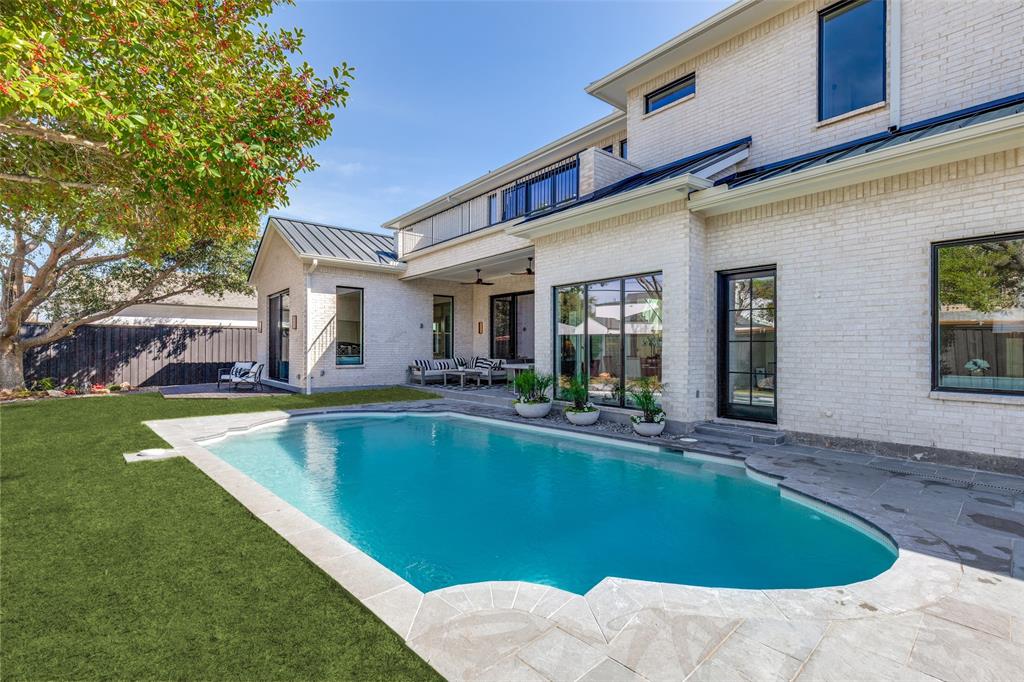 INWOOD ROAD ESTATES - Residential