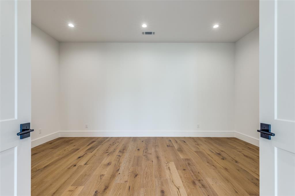 INWOOD ROAD ESTATES - Residential