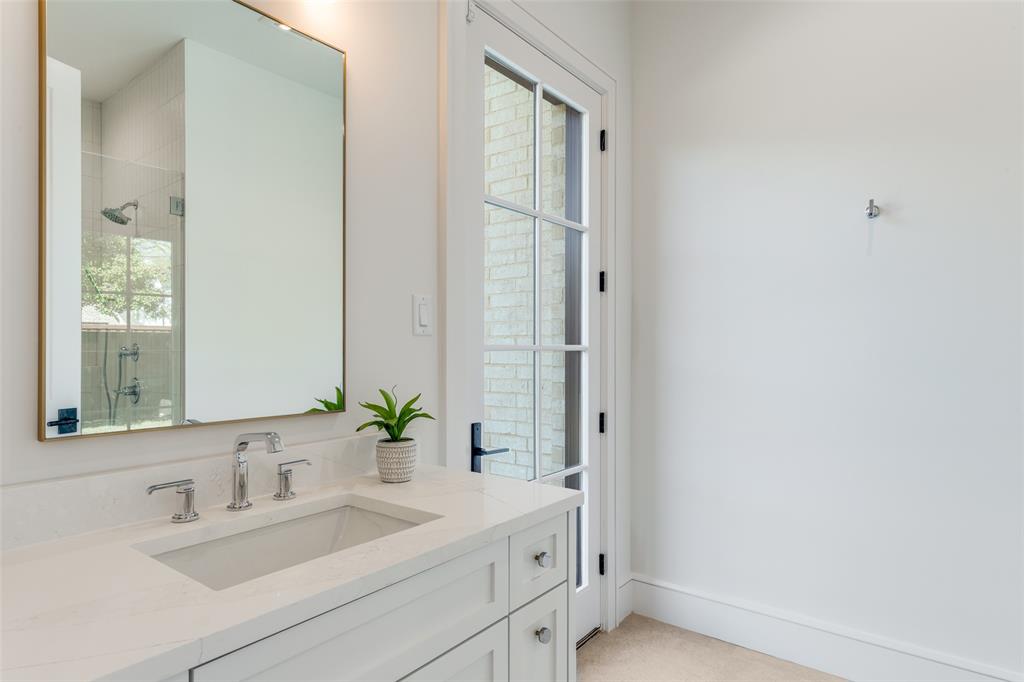 INWOOD ROAD ESTATES - Residential