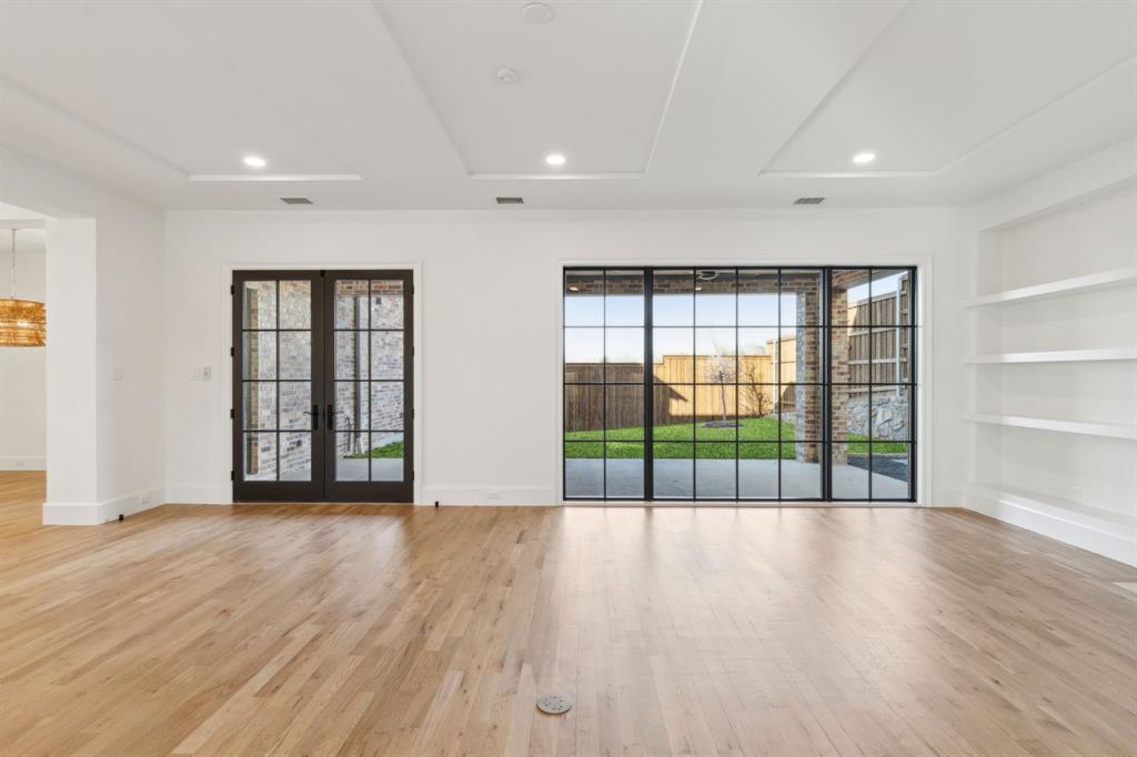 WHITE ROCK BLUFFS - Residential