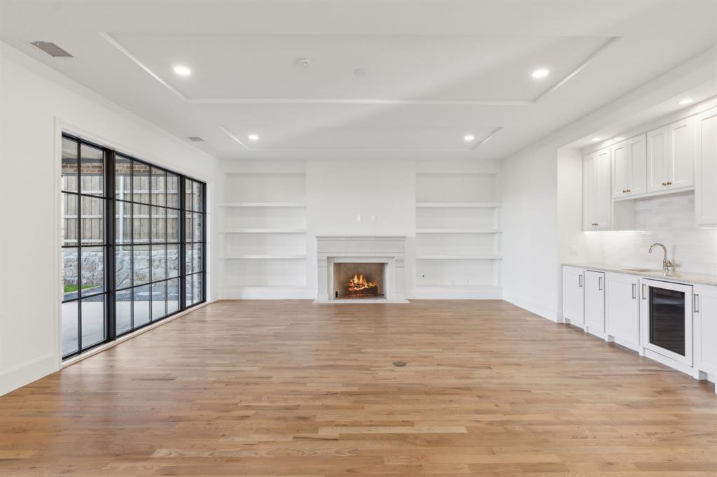 WHITE ROCK BLUFFS - Residential