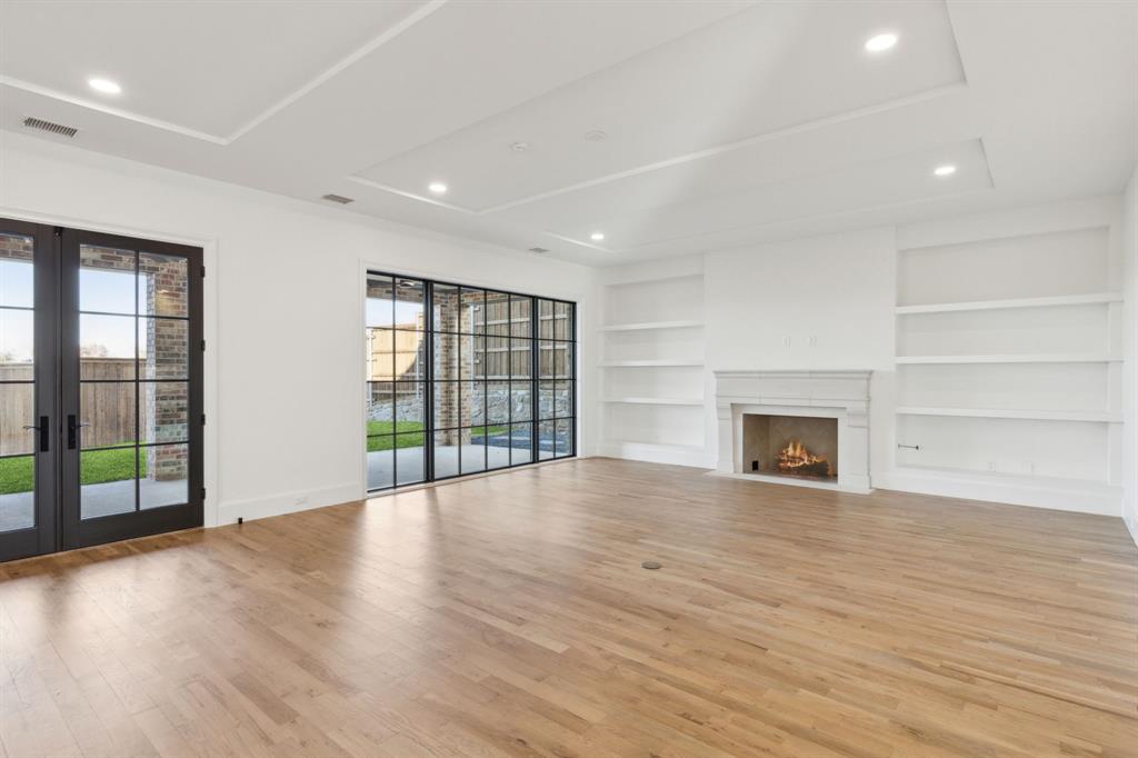 WHITE ROCK BLUFFS - Residential