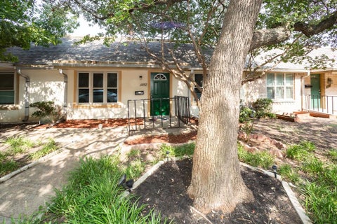 Photo of 13552 Waterfall Way, Dallas, TX 75240 (MLS # 21341017)
