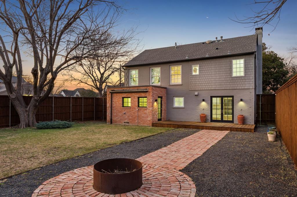 4700 W Amherst Avenue