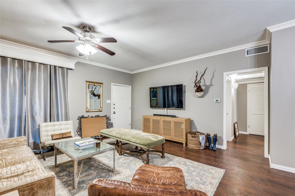 4312 Bellaire Drive S 211