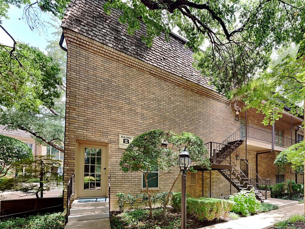 4312 Bellaire Drive S 211