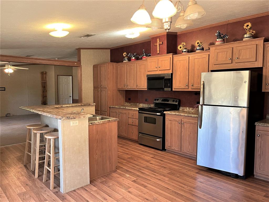 M DECANTONA, A-7 - Residential