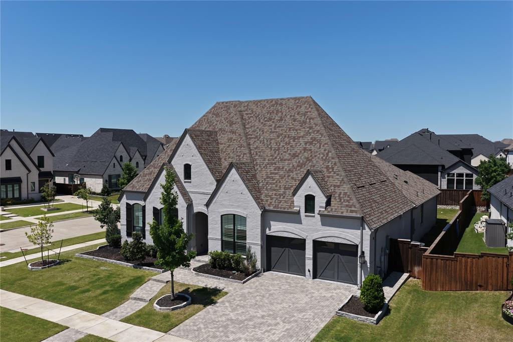 7823 Hoxie Lane
