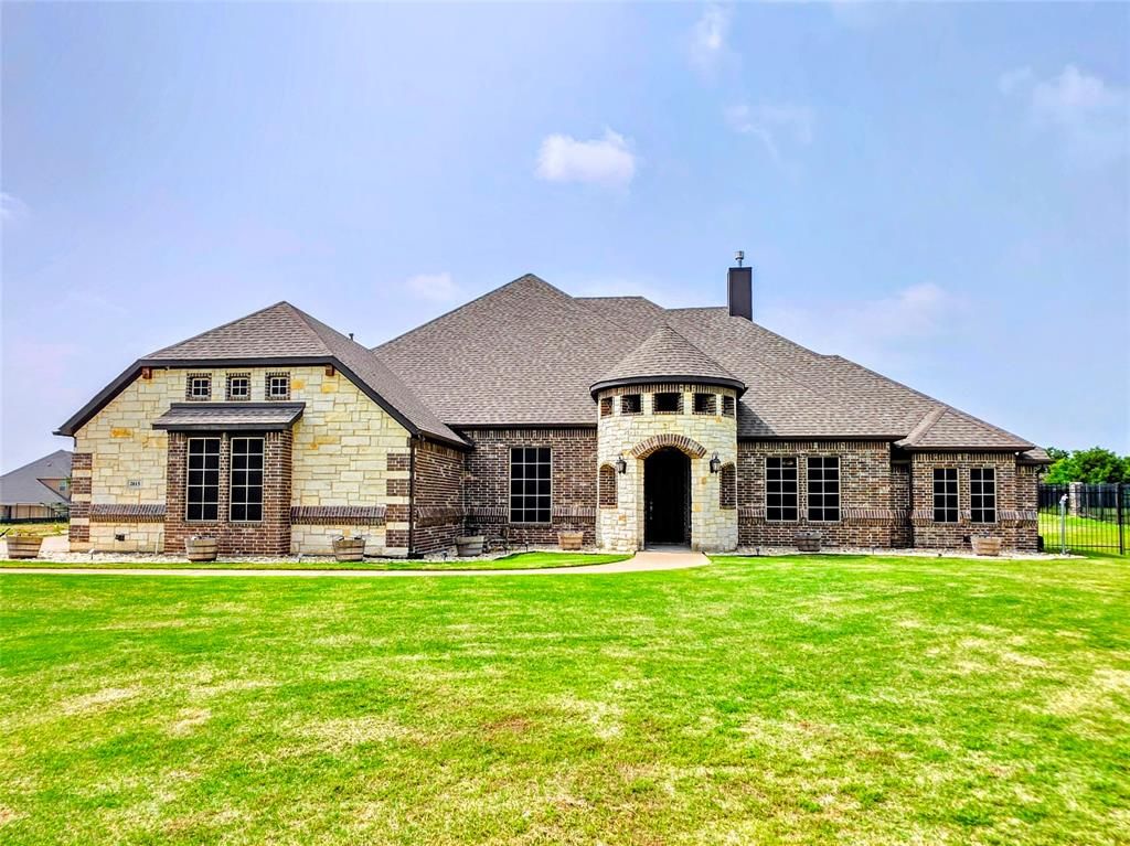 Photo of 2015 Alps Court, Cedar Hill, TX 75104 (MLS # 21252424)