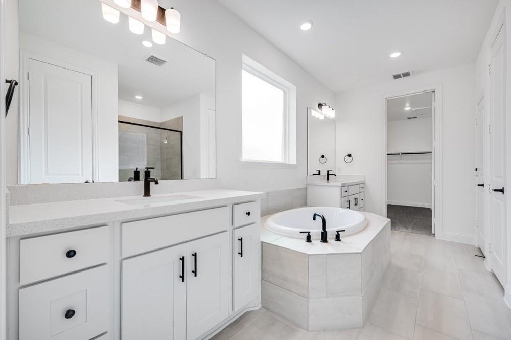 Highland Lakes - Residential