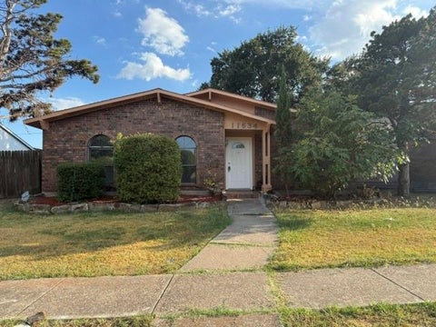 Photo of 11634 Featherbrook Drive, Dallas, TX 75228 (MLS # 21391365)