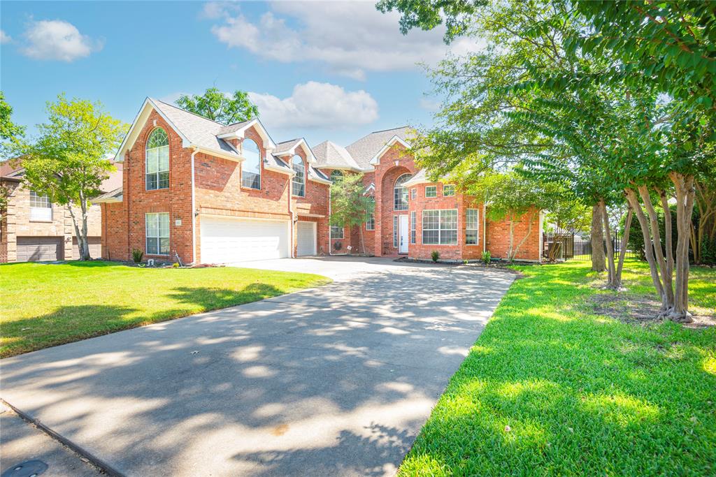 909 Hills Creek Drive