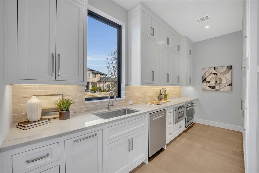 Oakleigh Add - Residential