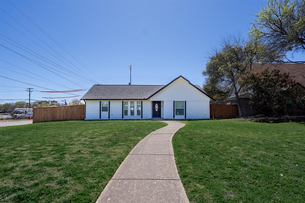 1518 Summertree Court