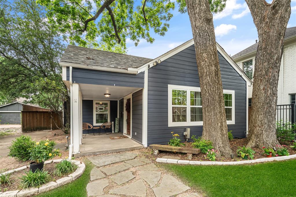 6318 Lakeshore Drive