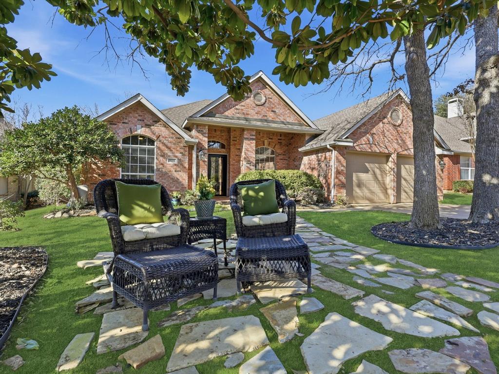 2211 Post Oak Circle