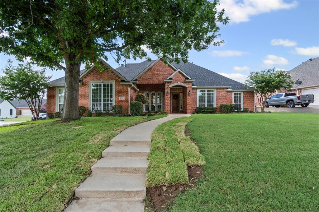 1501 Leaning Oak Lane