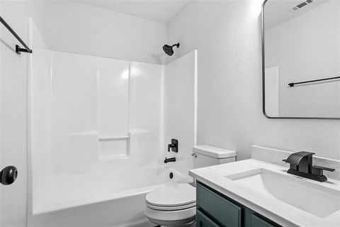 Tiny photo for 215 Willow Creek Lane, Terrell, TX 75160 (MLS # 21231808)