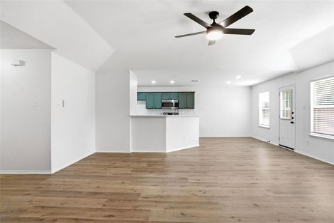 Tiny photo for 215 Willow Creek Lane, Terrell, TX 75160 (MLS # 21231808)