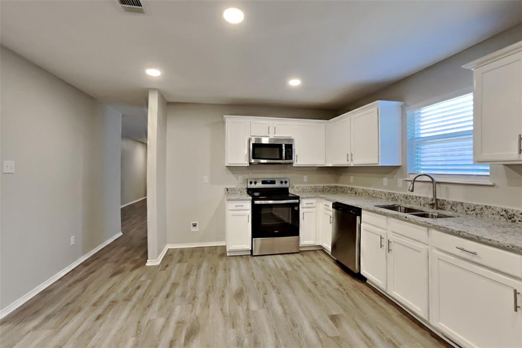 Hillside Pk Wakefield Ph 01 - Residential Lease