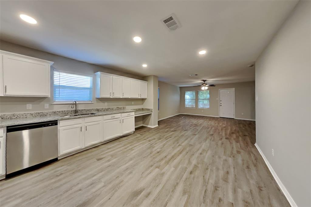 Hillside Pk Wakefield Ph 01 - Residential Lease