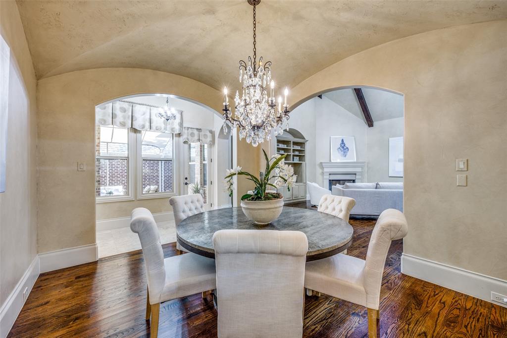 4122 Walnut Meadow Lane