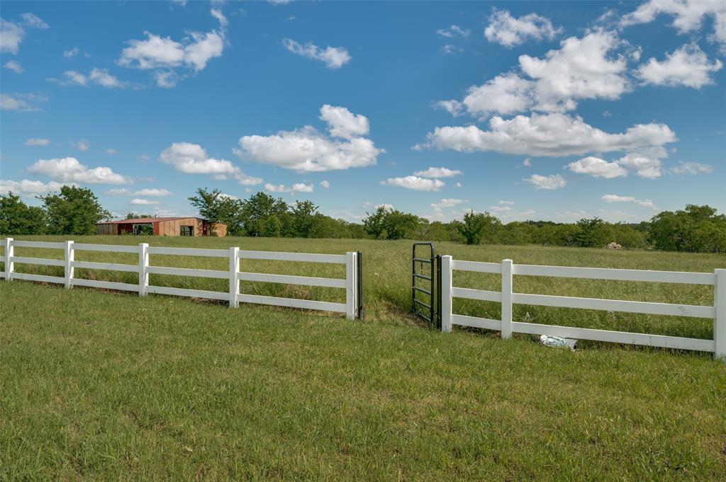 488 Klas Road