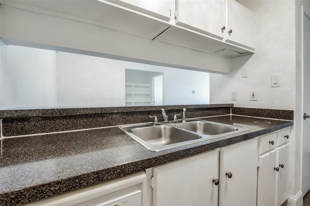 Trinity Mdws Condos Bldg 2 - Residential Lease