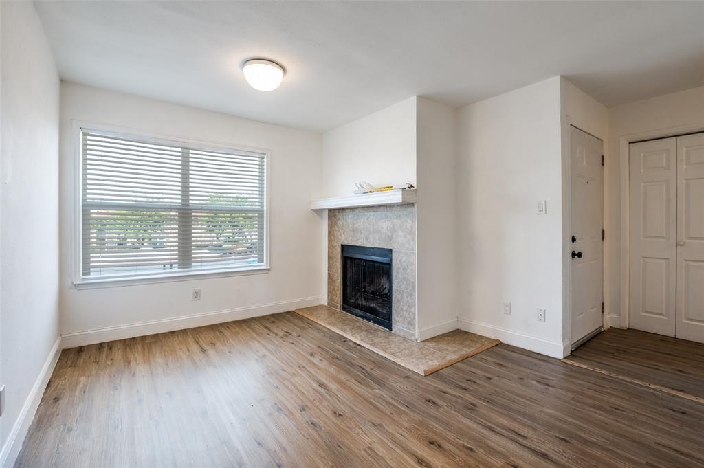 Trinity Mdws Condos Bldg 2 - Residential Lease