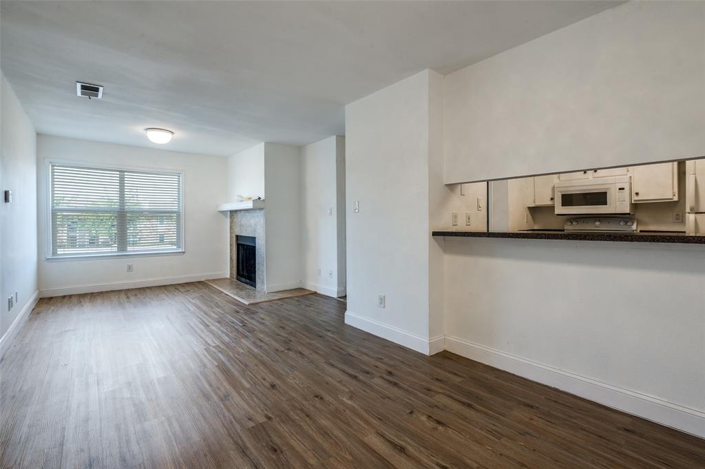 Trinity Mdws Condos Bldg 2 - Residential Lease