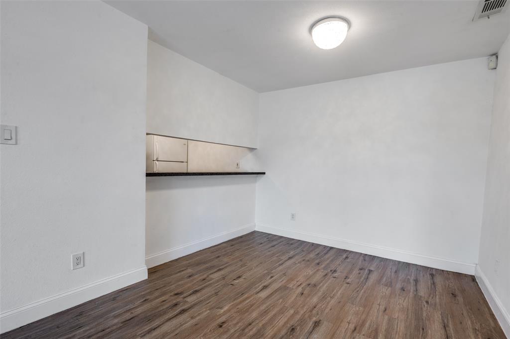 Trinity Mdws Condos Bldg 2 - Residential Lease