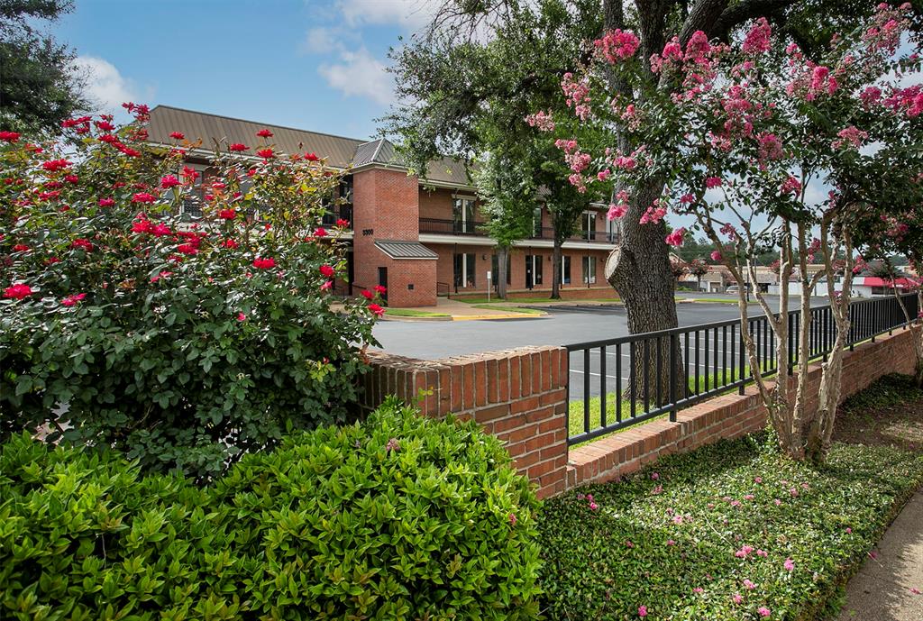 NA - Commercial Lease