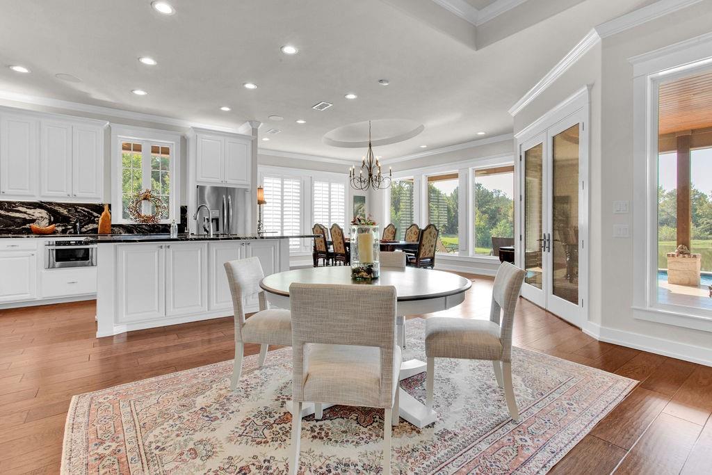 HIDEAWAY - Residential