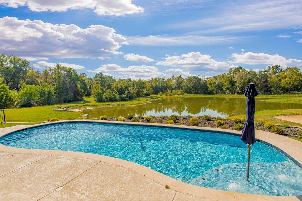 HIDEAWAY - Residential