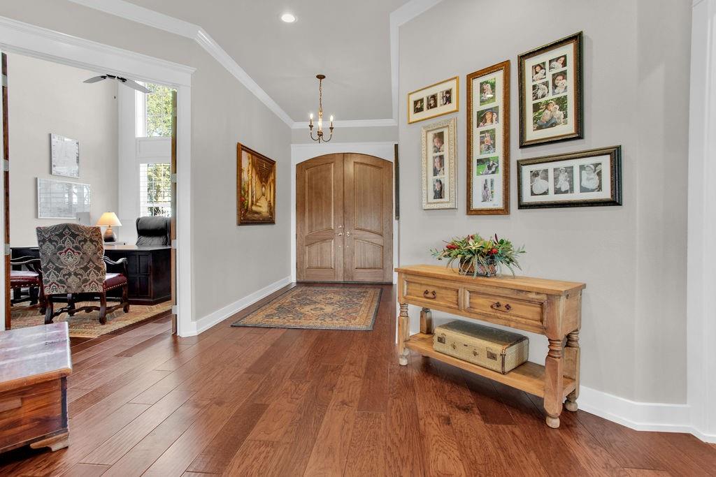 HIDEAWAY - Residential