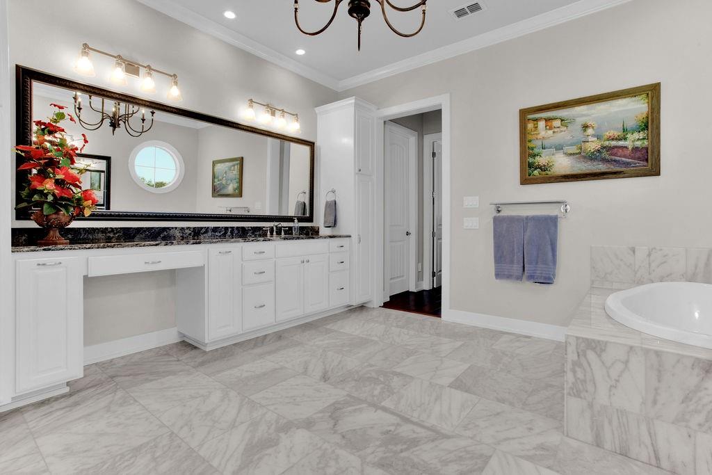 HIDEAWAY - Residential