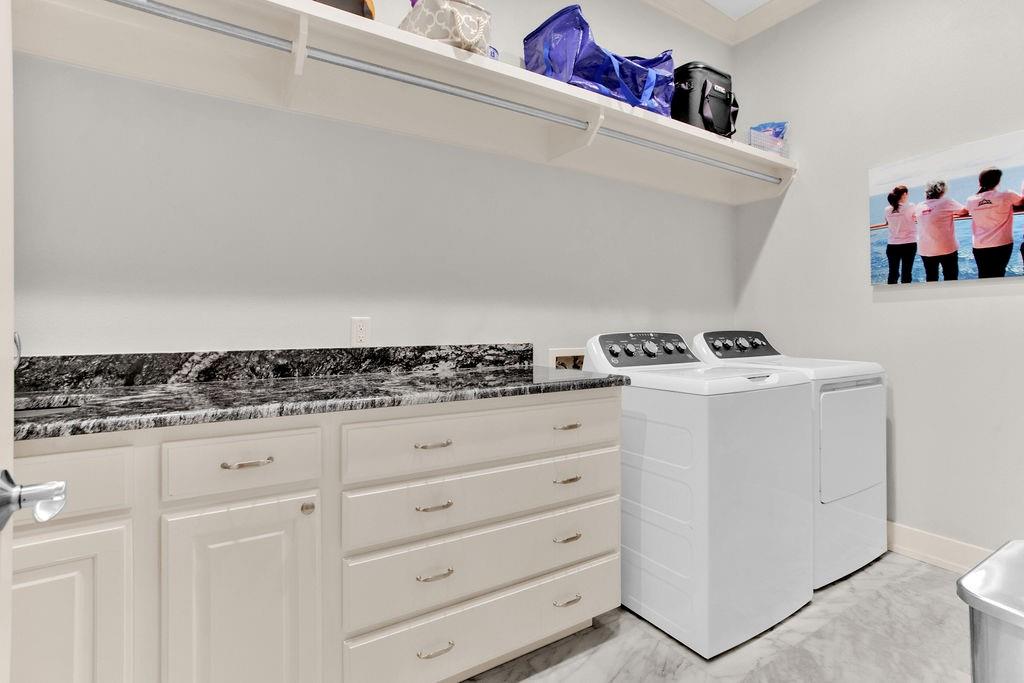 HIDEAWAY - Residential