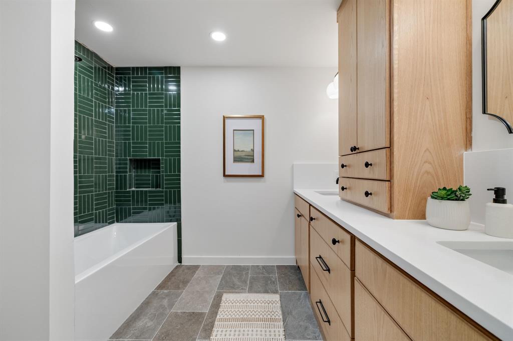 Lochwood Meadows Rev - Residential